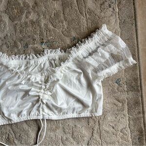White off the shoulder cropped top lace details for dirndl